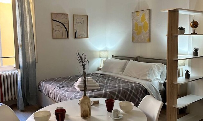 Historic Center Apartment | Casa del Laureato by Studio Vita