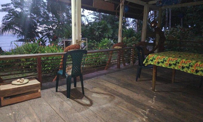 Nuqui Bed & Breakfast | Casa del Mar