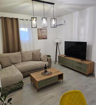 Lastva Grbaljska Apartment | Casa del Olives