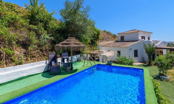 Canillas de Aceituno Villa | Casa del Río Canillas de Aceituno by Ruralidays