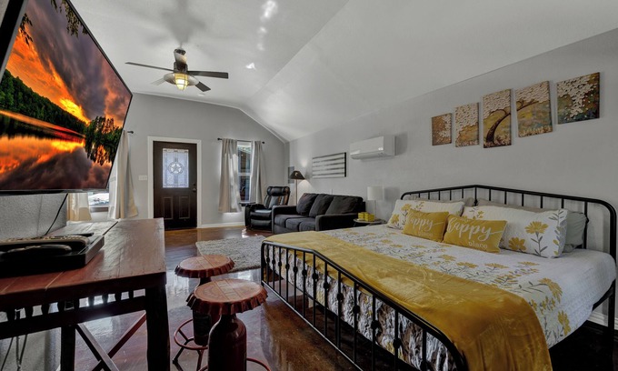 Wimberley House | Casa Del Sol at Terracotta Luxury Retreat
