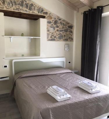 Rocchetta Nervina House | Casa del Sole