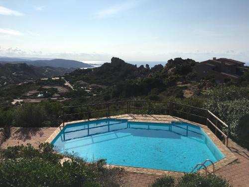 Costa Paradiso House | Casa di Maia, piscina, posto auto e giardino