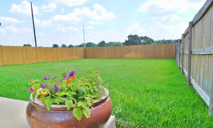Bryan Apartment | Casa di Vino - Backyard BBQ near Messina Hof