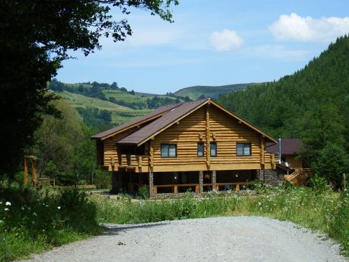 Sacuieu House | Casa din Vale