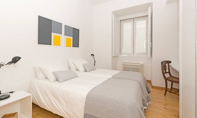 Santa Maria Maior Apartment | Casa do Castelo Superior House by HomeWith a View