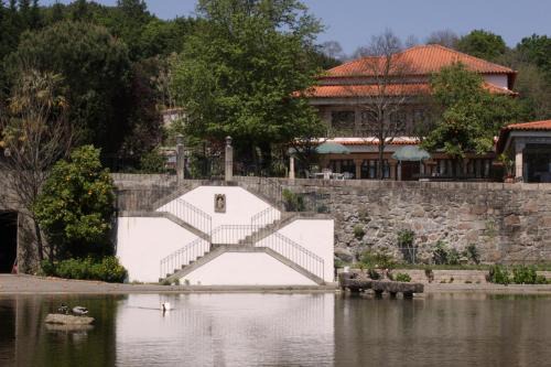 Amares House | Casa do Lago