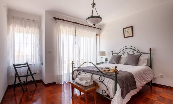 Praia de Santa Cruz House | Casa do Meio - Santa Cruz beach