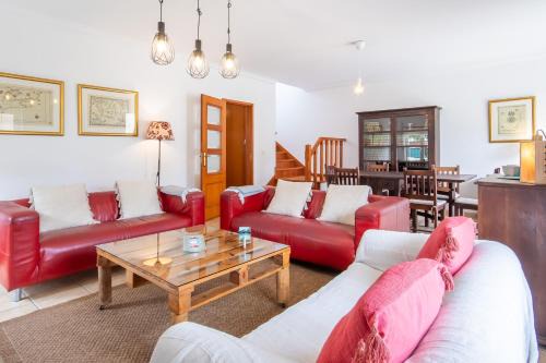 Ericeira House | Casa dos Minaus by LovelyStay