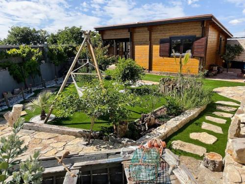 Peniche de Cima House | Casa em madeira com jardim privado