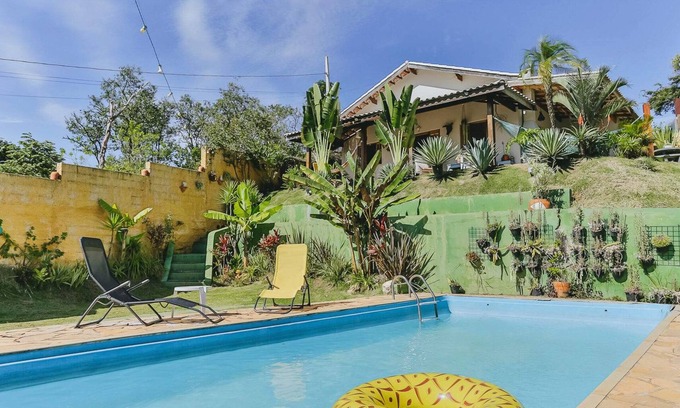Mairinque House | Casa em Mairinque com Piscina e Área Verde