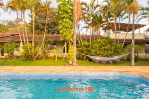 Batatuba House | Casa em Piracaia com Piscina e Montanha