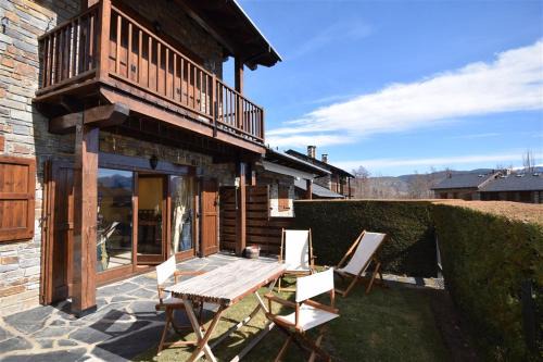 Bolvir House | Casa en Bolvir, jardin y piscina
