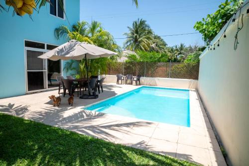 Iztapa House | Casa en condominio monterrico