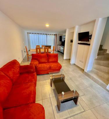 San Juan Cuautlancingo House | Casa en Fraccionamiento Privado con alberca