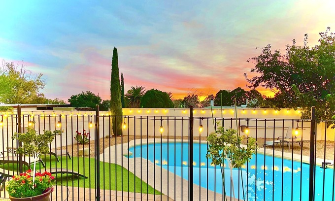 Sahuarita House | Casa Encanto Family Friendly w/Private Pool, 72" TV, Arcade