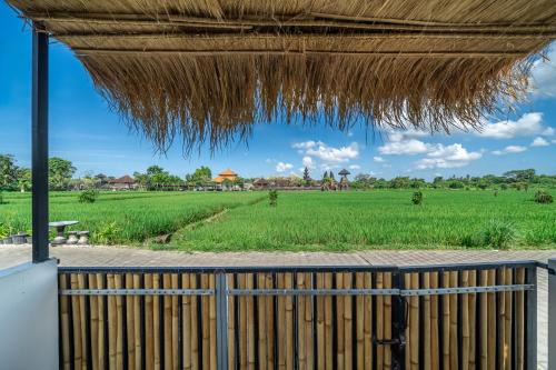 Kediri House | Casa Enero 1 - Local Family House