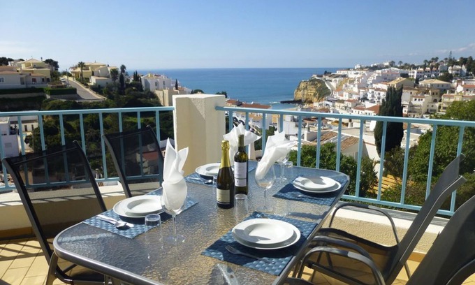 Carvoeiro Apartment | Casa Eva Sol Vista - stunning sea, beach & village view 2 bed/2 bath apartment