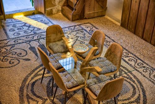 Archipolis House | Casa Famiglia 1910