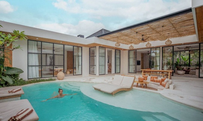 Sayan Villa | Casa Felice: A Secluded 4-Bed Oasis with Pool, Spa & Designer Interiors