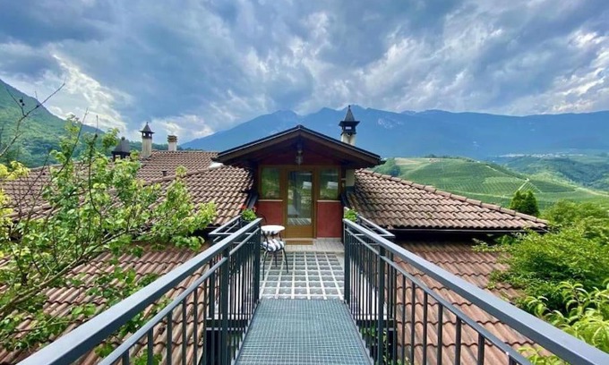 Ton House | CASA FIORITA