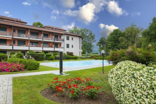 Sasso Moro Apartment | Casa Fiorita Pool and Lake - Happy Rentals
