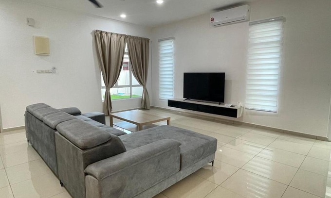 Kluang Villa | Casa Forest Homestay