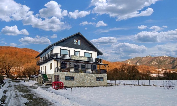 Rasnov House | Casa Georgescu