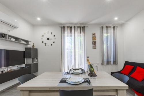 Gioiosa Marea Apartment | Casa Gioiosa Holidays