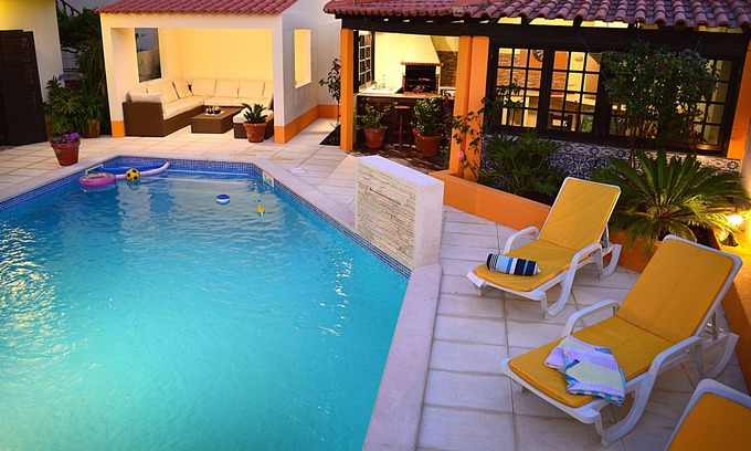 Sao Martinho do Porto Villa | Casa Grande Holidays- Luxury villa with private pool, jacuzzi and games