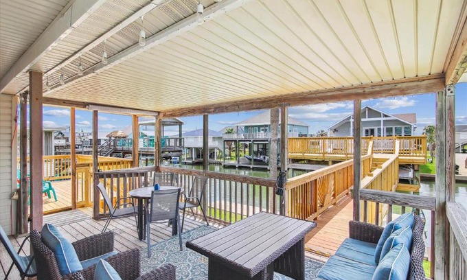Galveston House | Casa Hermosa