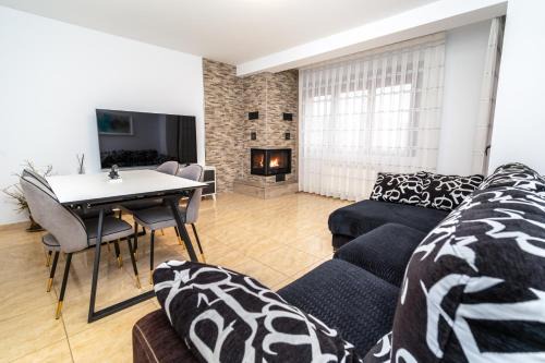Valderrobres Apartment | Casa Ianco &Rares