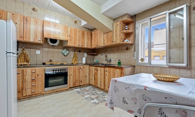 Amposta House | 'Casa ideal para familias with Private Terrace, Balcony and Air Conditioning