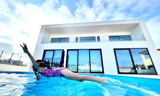 Caldas da Rainha Villa | Casa Iroko: Modern villa, private pool, 4 bedrooms, landscape garden, quiet area