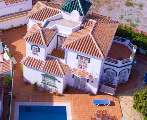 Punta Lara Villa | Casa Isabella villa with heated pool