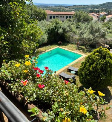 Hoyos House | Casa Jardín Sierra de Gata