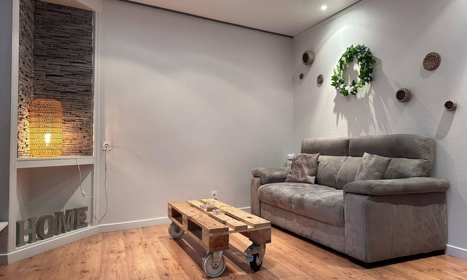 Brive-la-Gaillarde Apartment | Casa Jaubertie -Cosy & Chaleureux T2 -Hyper centre
