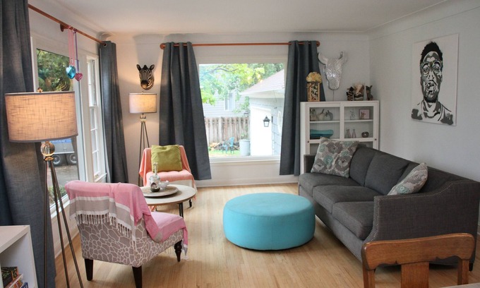 Golden Valley House | Casa Kelly (4-Bedroom Home) - Pets Allowed by RedAwning