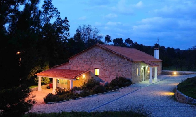 Vila Franca da Serra House | Casa Lagar da Moira