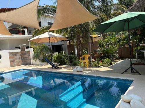 Los Tamarindos House | Casa Landa Jardín