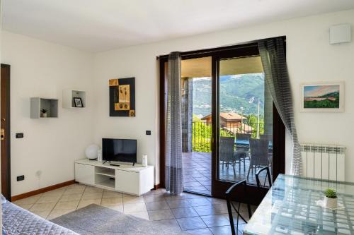 Colico Piano House | Casa latteria Lake Como