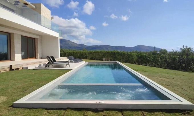 Falassarna Villa | Casa le Cicale the top villa in Falasarna,Basketbal,pool,BBQ