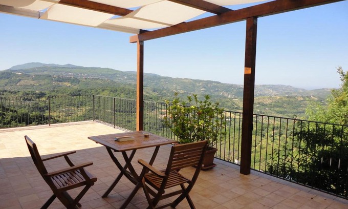 Ogliastro Cilento Apartment | Casa Le Querce