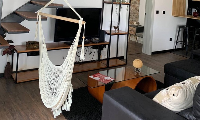 Lourinha Villa | Casa Letizia, modern, industrial-style villa near the beach
