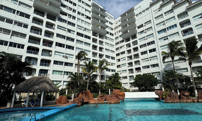 Mazatlan Apartment | Casa Lily - Beach Front Condo