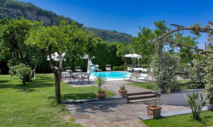 Priora House | Casa Limoneto with Shared Pool, Garden, Terraces and Parking