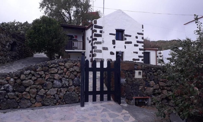 Isora House | Casa Los Almendros