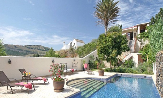 San Ambrosio House | Casa Lucia, a stylish 2/3 bedroom house, 2 bathrooms, 1 wc and private pool