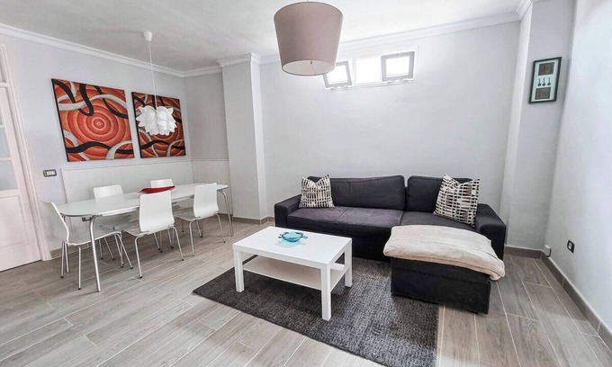 Puerto de la Cruz Apartment | Casa Luz· Beautiful Vacational Home in Centre Puer