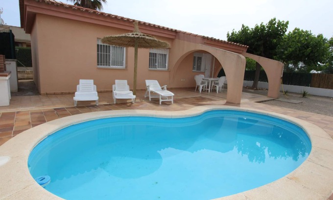 Riumar House | CASA Mª CARMEN,Ideal house for your holidays near the sea, free wifi, air conditioning optional, private pool, pets allowed, dog’s beach